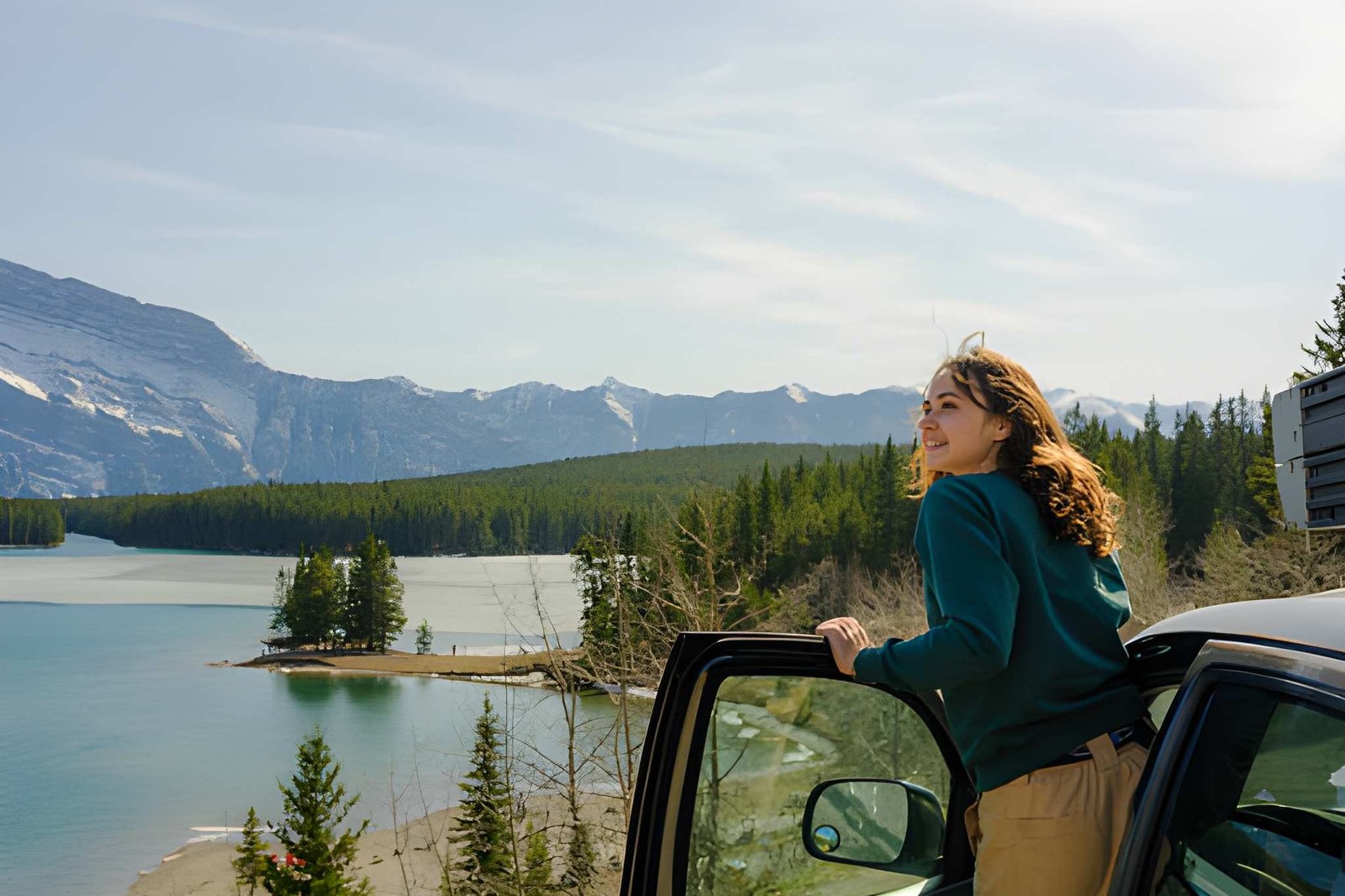 Canada Road Trip eSIM: Data, Dead Zones & Offline Maps