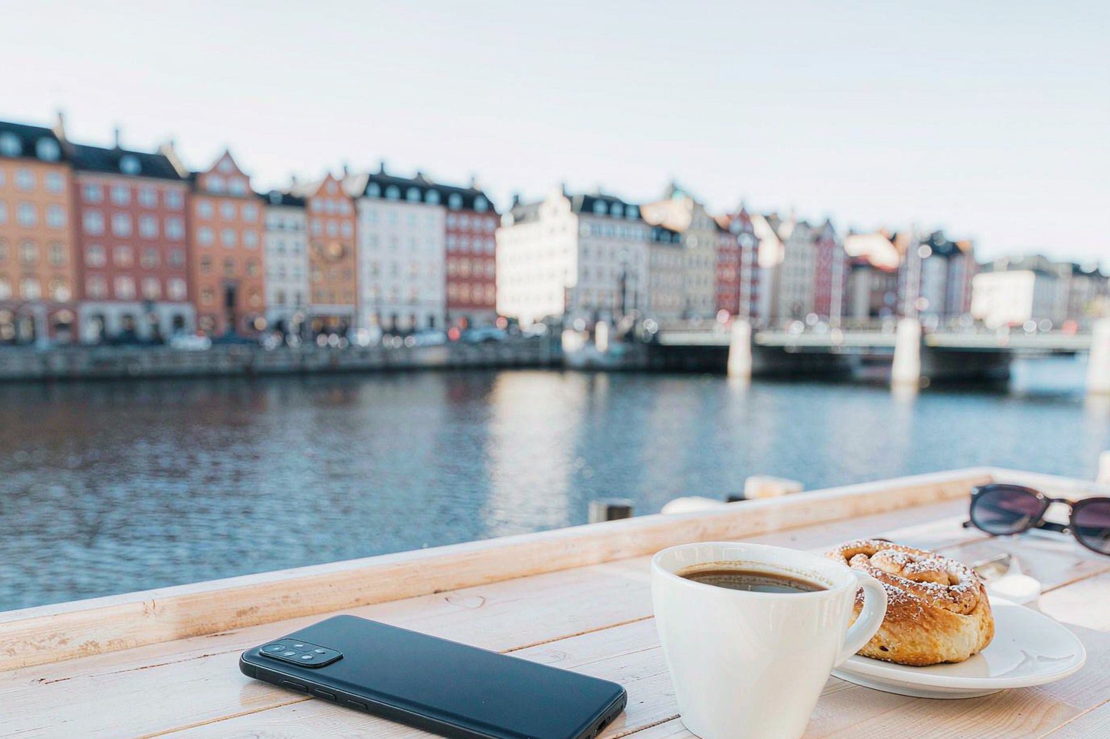 Best eSIM for Sweden: Airalo, Saily or 249 Kronor